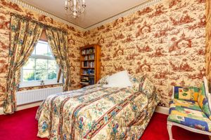 Bedroom- click for photo gallery